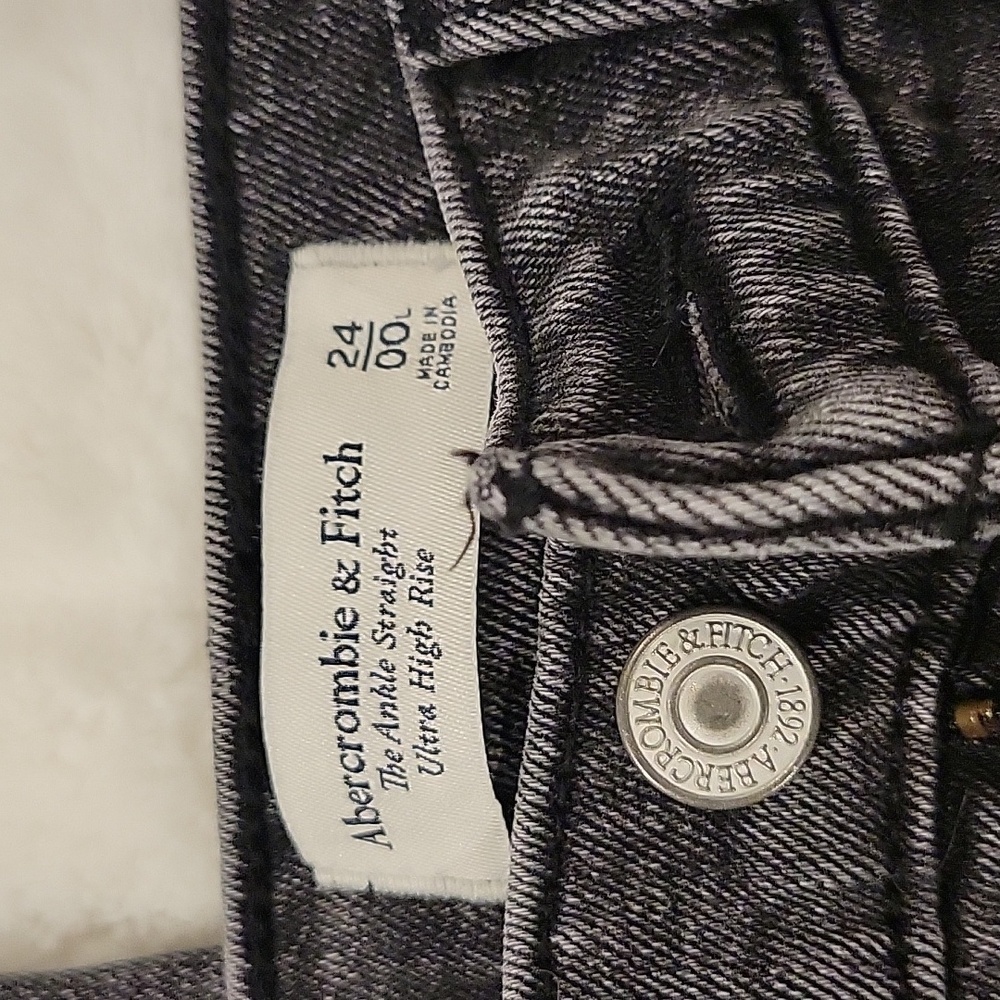 Abercrombie Ankle Straight ultra high rise 24 long